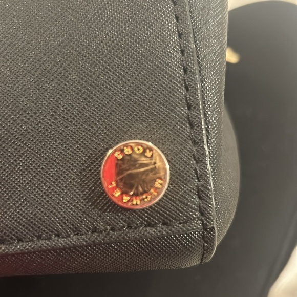 Michael Kors Jet Set Saffiano Leather Crossbody  Purse Shoulder Bag  Black Gold - Picture 11 of 13